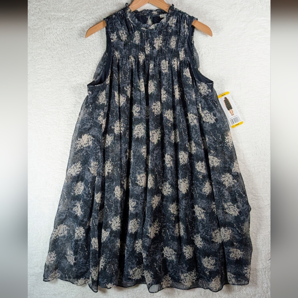 215-Joie NWT Dress in Navy and Cream